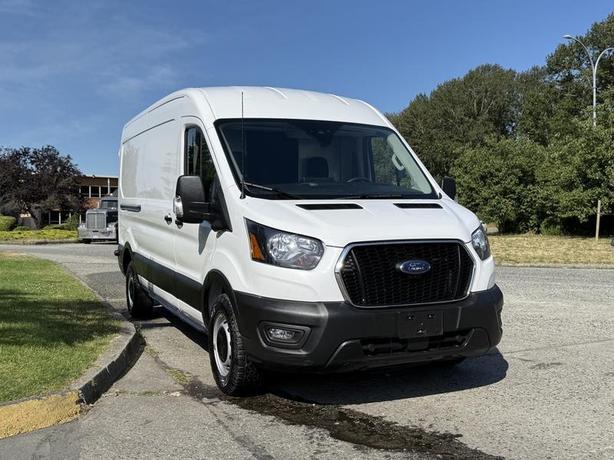 2022 Ford Transit 250 Cargo Van image 2