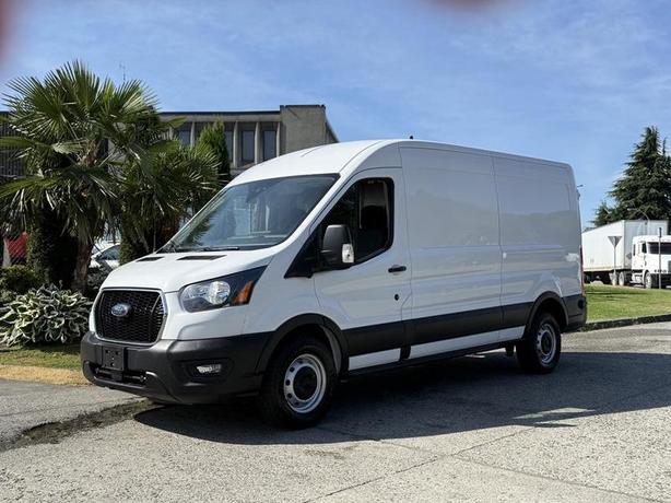 2022 Ford Transit 250 Cargo Van image 5