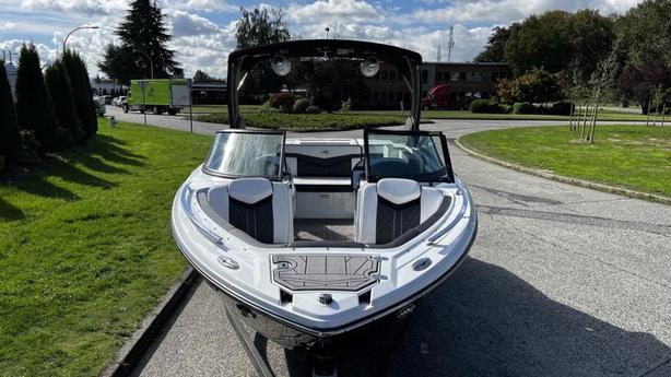 2023 Mercury Monterey 238SS Boat image 2