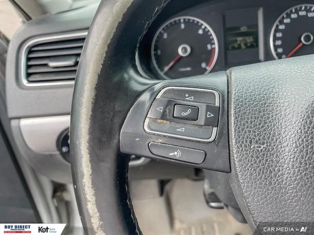 2013 Volkswagen Jetta Highline DIESEL!! AUTO, FABRIC SEATS GREY INTERIOR, AUTO W image 8