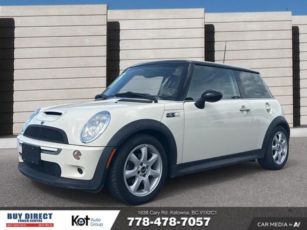 2004 MINI Cooper Hardtop S MANUAL, LEATHER SEATS, BLACK INTERIOR, SUNROOF, AUTO  image 1