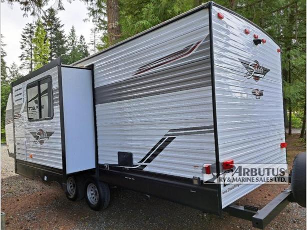 Used 2022 Shasta RVs Shasta 25RS image 3