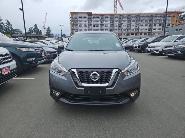 2020 Nissan Kicks S | One Owner! image 2