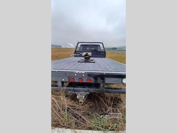 Used 2017 DODGE image 5