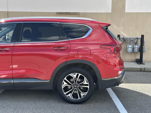 2020 Hyundai Santa Fe image 5