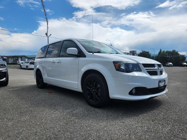 2019 Dodge Grand Caravan GT image 2