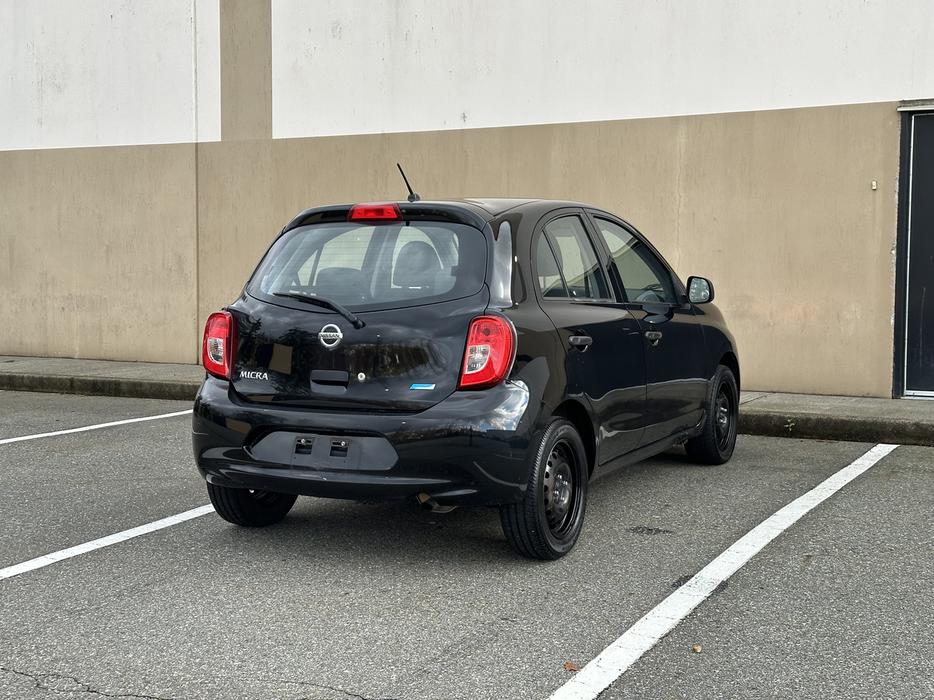 2015 Nissan Micra display photo