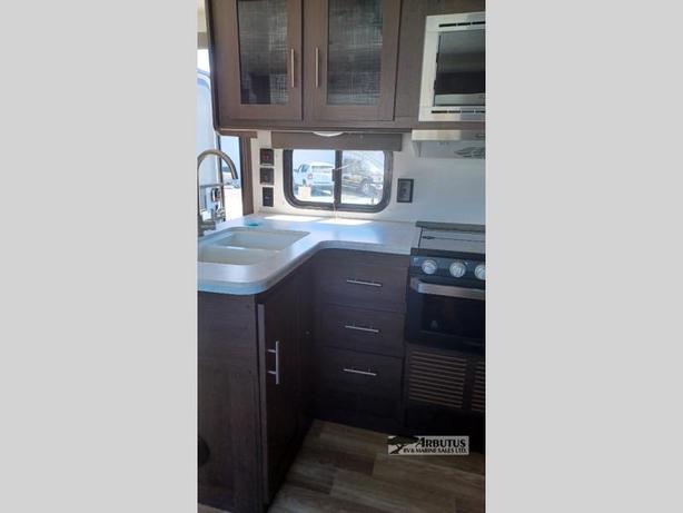 Used 2019 Forest River RV Salem Cruise Lite 243BHXL image 5