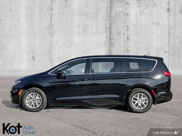 2024 Chrysler Pacifica Touring demo image 2