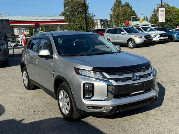 2024 Mitsubishi RVR ES - No Accidents, One Owner, Heated Seats image 3