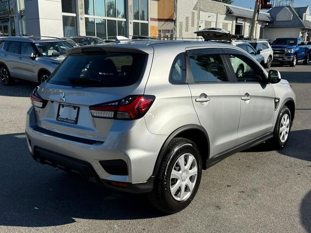 2024 Mitsubishi RVR ES - No Accidents, One Owner, Heated Seats image 5