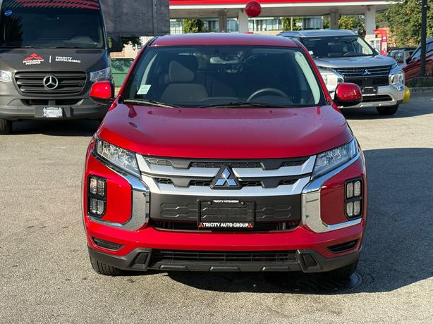 2024 Mitsubishi RVR image 2