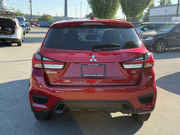 2024 Mitsubishi RVR image 6