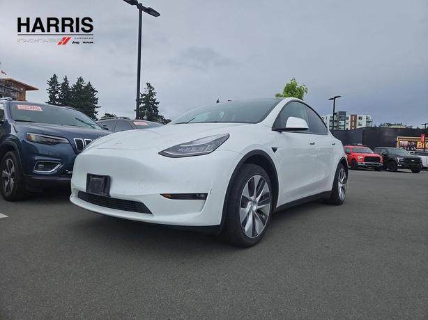 2021 Tesla Model Y | No Reported Accidents! image 1