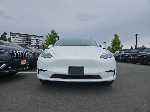 2021 Tesla Model Y | No Reported Accidents! image 2