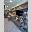 Used 2019 Fleetwood RV Discovery LXE 44H thumbnail image 4