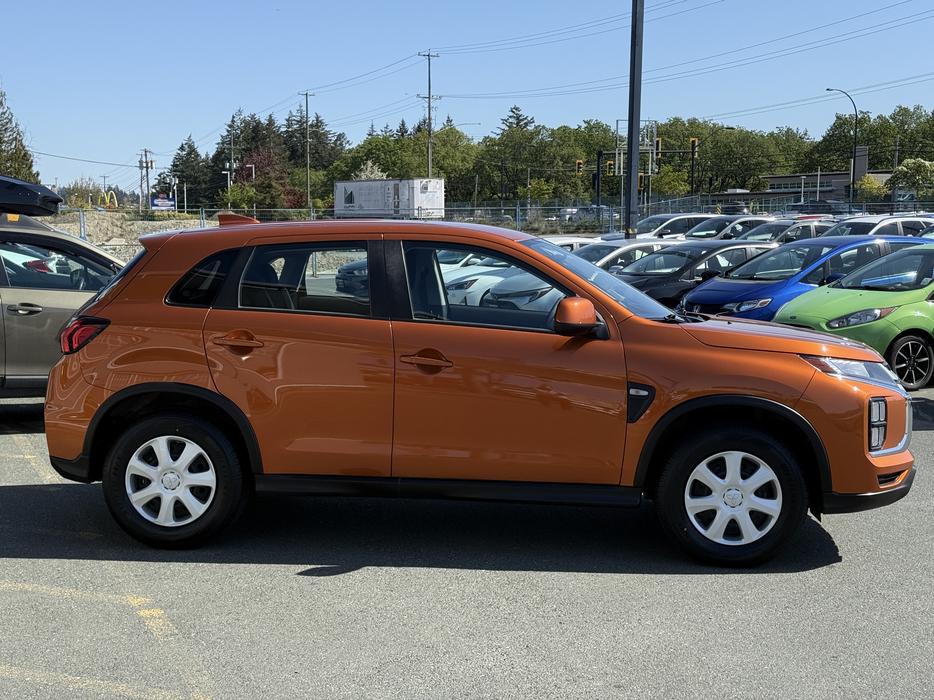 2022 Mitsubishi RVR ES - Heated Front Seats & Exterior Parking Camera display photo