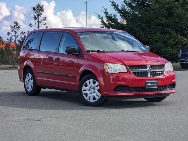 2013 Dodge Grand Caravan SE - Low Mileage, 7 Passenger image 4