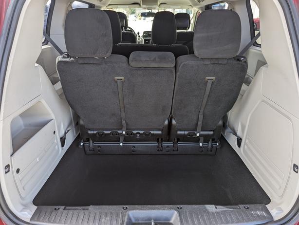 2013 Dodge Grand Caravan SE - Low Mileage, 7 Passenger image 8