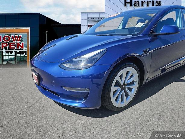 2023 Tesla Model 3 Long Range AWD | Blind Spot Monitor | Panoramic Sunroof! image 8