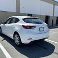 2018 Mazda MAZDA3 thumbnail image 6
