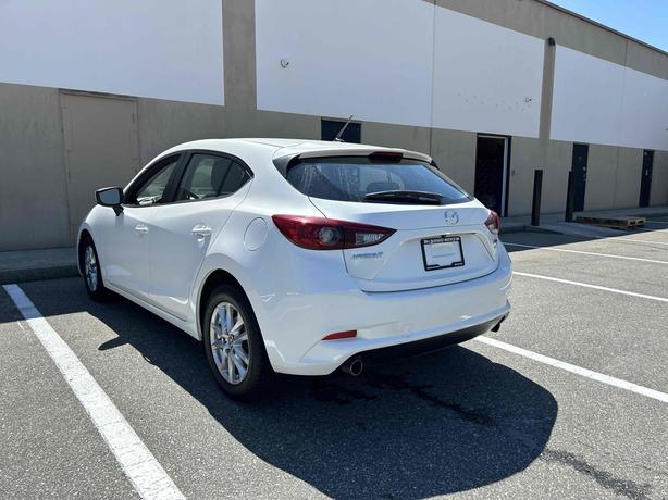 2018 Mazda MAZDA3 image 6