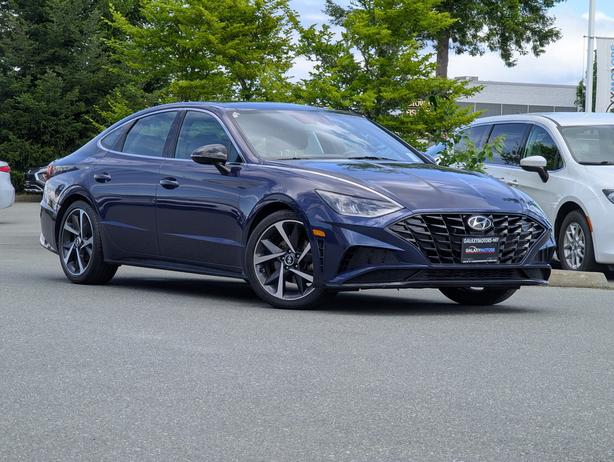 2022 Hyundai Sonata Sport - No Accidents, Sunroof, Heated Seats image 4
