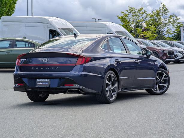 2022 Hyundai Sonata Sport - No Accidents, Sunroof, Heated Seats image 6