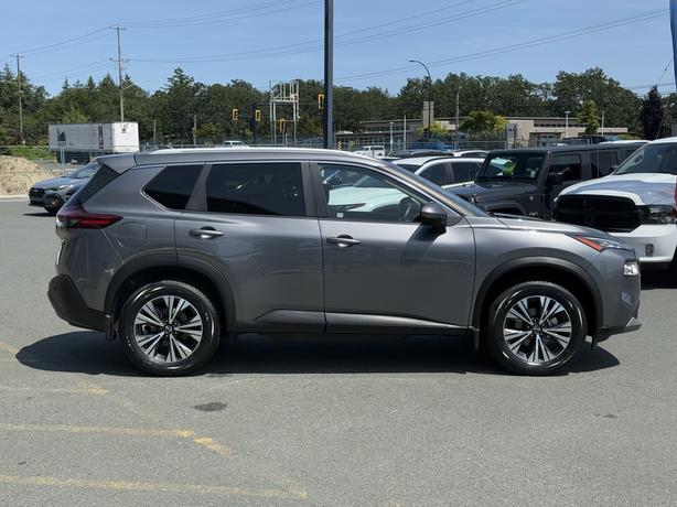 2023 Nissan Rogue SV AWD - Front Dual Zone A/C & Power Moonroof image 5