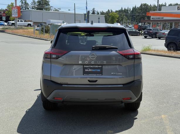 2023 Nissan Rogue SV AWD - Front Dual Zone A/C & Power Moonroof image 7
