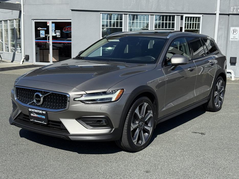 2022 Volvo V60 Cross Country T5 AWD -  Power Moonroof & Parking Camera Rear display photo
