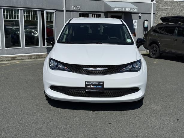 2024 Chrysler Grand Caravan SXT - 3rd Row Seats & Advanced Brake Assist image 3