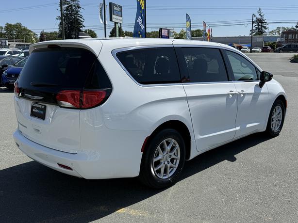 2024 Chrysler Grand Caravan SXT - 3rd Row Seats & Advanced Brake Assist image 6