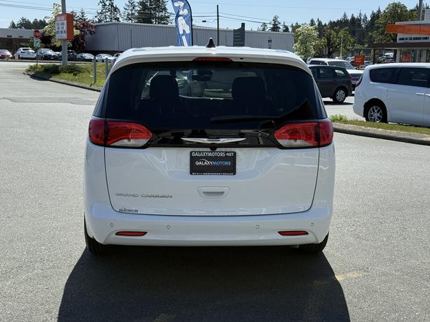 2024 Chrysler Grand Caravan SXT - 3rd Row Seats & Advanced Brake Assist image 7