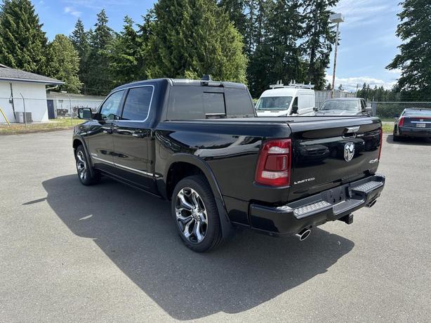 2022 RAM 1500 Limited image 3