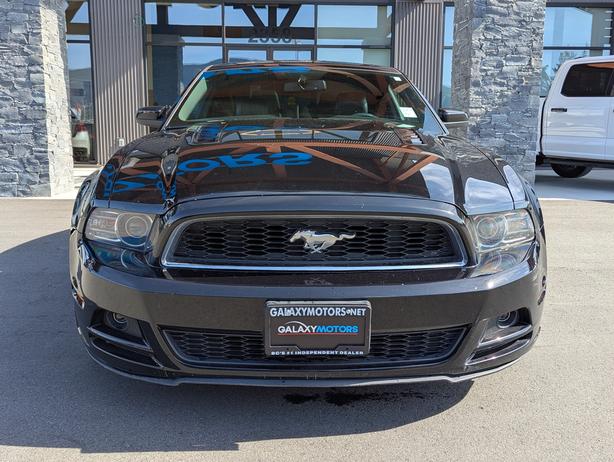 2013 Ford Mustang GT - Leather, 6-Speed, Heated Seats image 3