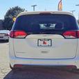 2017 Chrysler Pacifica 4dr Wgn Touring-L Plus thumbnail image 3