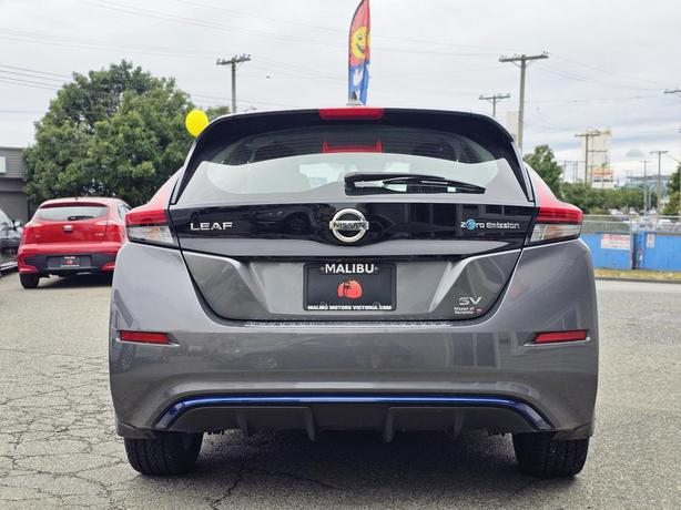2019 Nissan LEAF SV Hatchback image 3