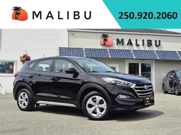 2017 Hyundai Tucson AWD 4dr 2.0L image 1
