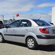 2007 Kia Rio 4dr Sdn Auto EX thumbnail image 4