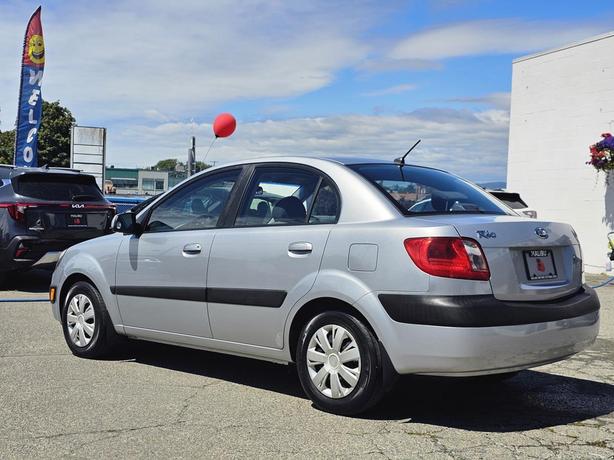 2007 Kia Rio 4dr Sdn Auto EX image 4