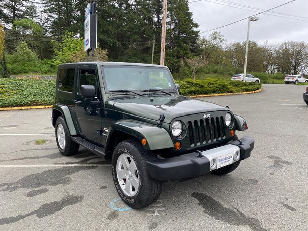 2010 Jeep  Wrangler Sahara 2door Automatic image 3