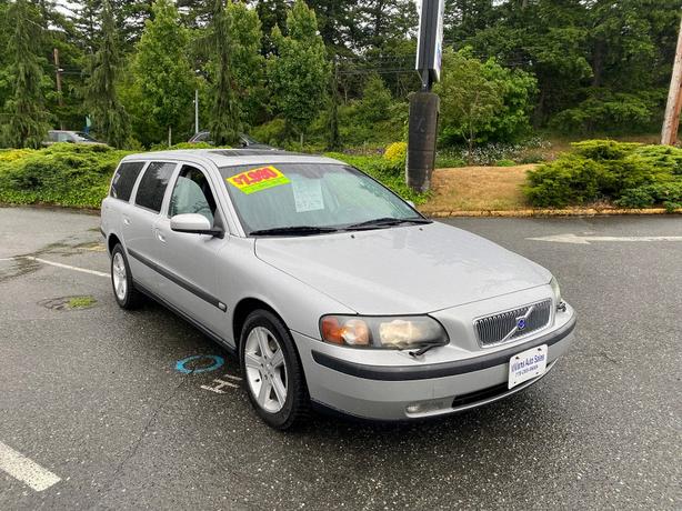 2004 Volvo  V70 AWD 2.5 Turbo Cold AC image 3