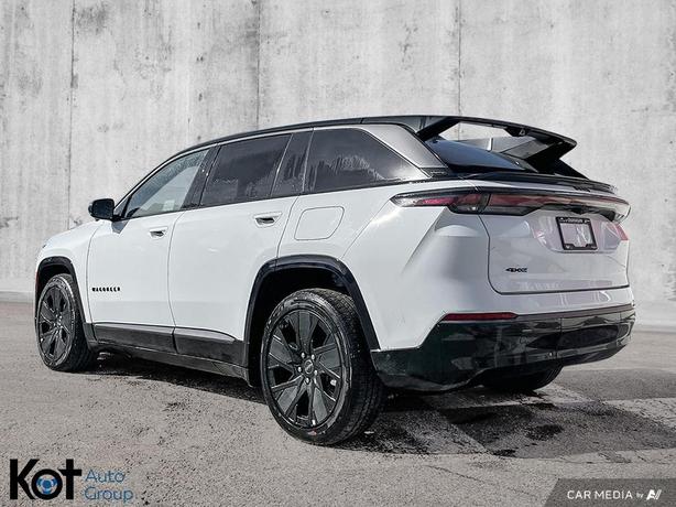 2024 Jeep Wagoneer S LAUNCH EDITION demo image 3
