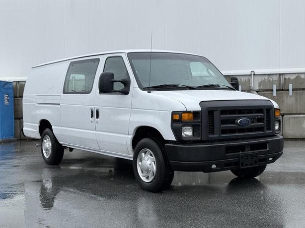 2013 Ford Econoline E-150 5-Passenger Extended Cargo van image 1