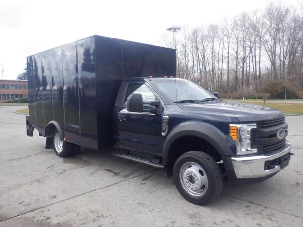 2017 Ford F-550 12 Foot Armoured Cube Truck With Bullet-Proof Glass And Power Ta image 5
