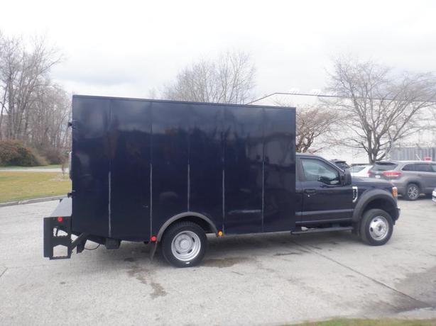 2017 Ford F-550 12 Foot Armoured Cube Truck With Bullet-Proof Glass And Power Ta image 7