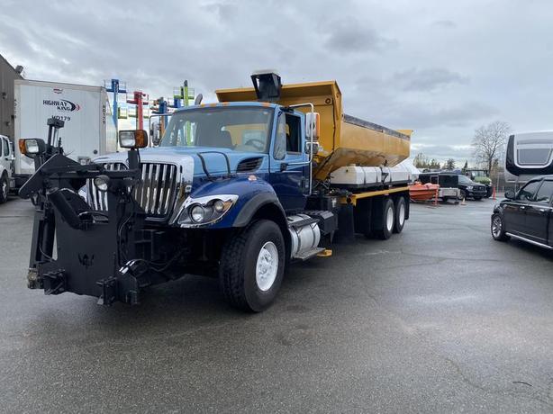 2016 International 7400 Plow Dump Truck with Air Brakes Diesel image 1