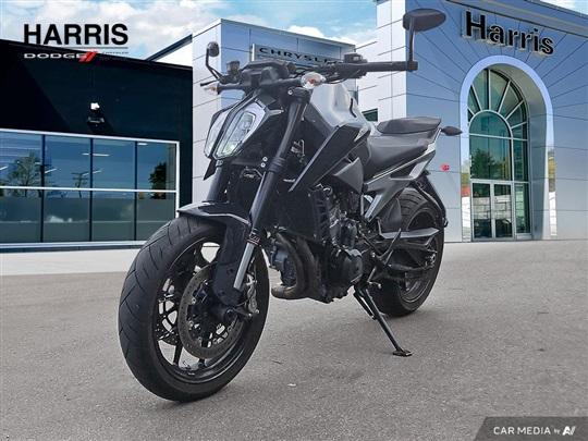 2019 KTM Duke 790 display photo