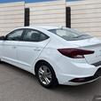 2020 Hyundai Elantra Preferred w/Sun & Safety Package thumbnail image 4
